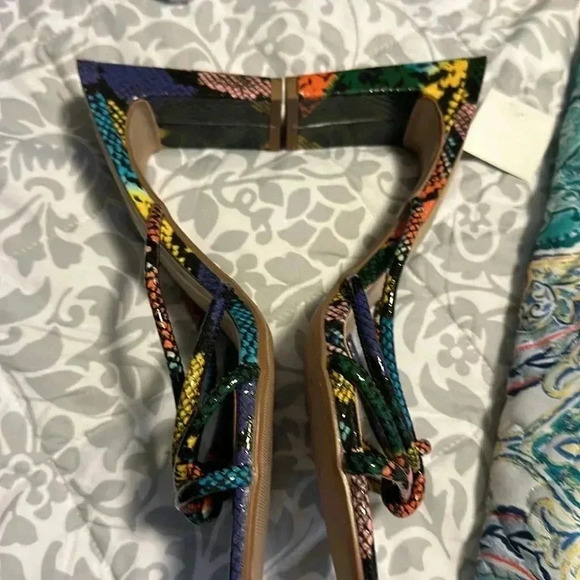 D high heel - Picture 4 of 8